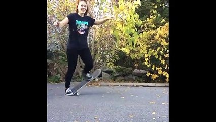 Girls Land Ollie & Kickflip for The FIRST TIME!