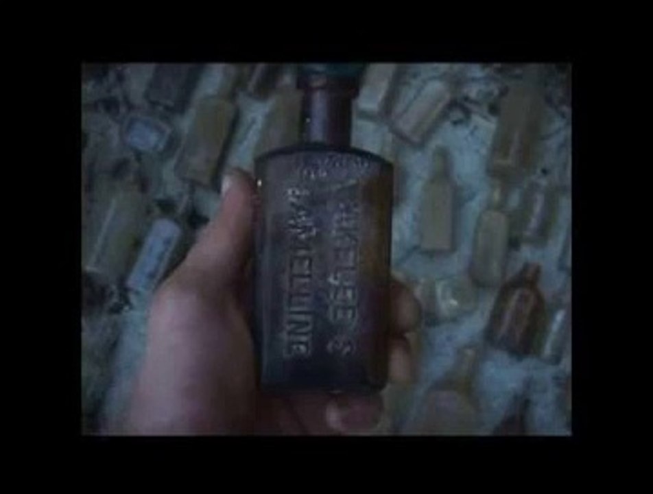 Bottle Diggers Of Hawaii  #8  Old Railroad train station!