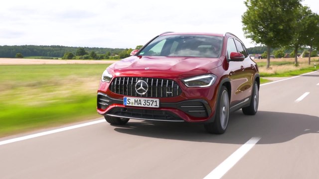 Kompaktes Multitalent für den Einstieg in die Mercedes-AMG Welt - Der neue Mercedes-AMG GLA 35 4MATIC