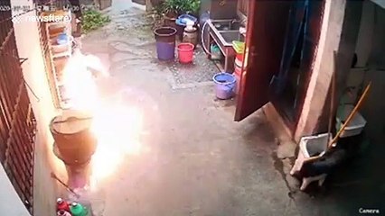 Fire burns through southern Chinese hotel kitchen after gas leak