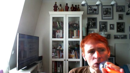 Wiwi égratigne "belong"