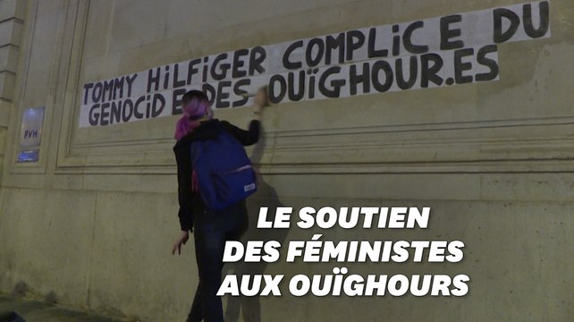 Les colleuses soutiennent les Ouïghours sur les murs de Paris