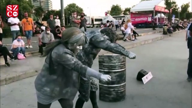 Şiddete karşı anlamlı gösteri