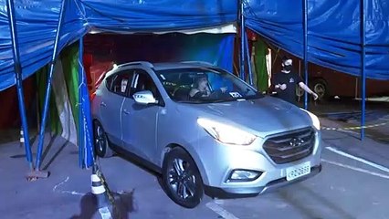 Un circo drive-in para esquivar la pandemia en Brasil