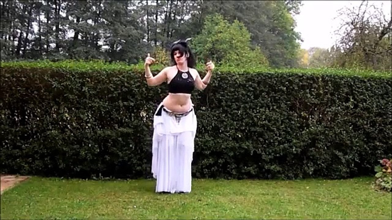 Ballet Dance - Solo in Garden