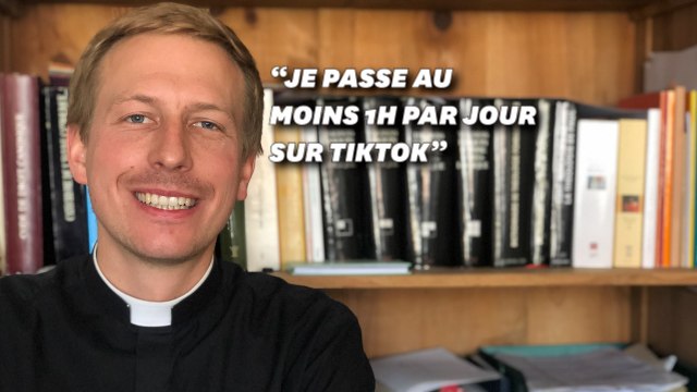 Pendant le confinement, il est devenu le curé star de TikTok