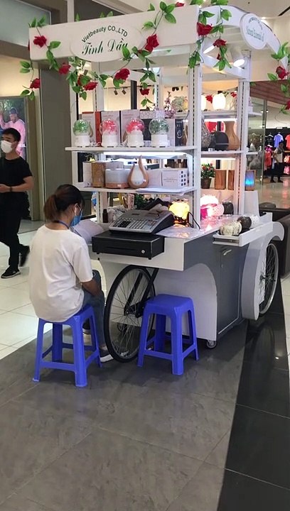 Quầy bán đồ lưu niệm