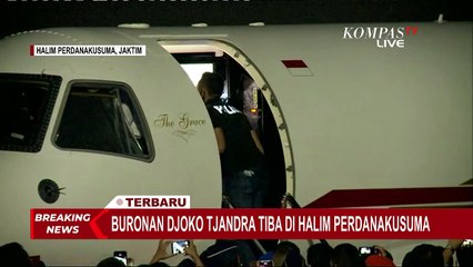 Detik-detik Djoko Tjandra Turun dari Pesawat Disambut Gema Takbir