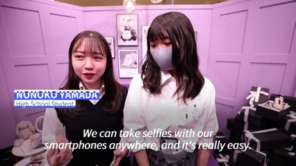 Surviving selfies: Japan's purikura photo booths cling on