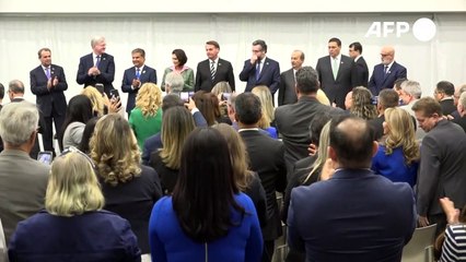 Michelle com Covid-19; Bolsonaro retoma viagens