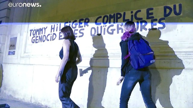 Aktivistinnen fordern ein Ende sexueller Gewalt an uigurischen Frauen