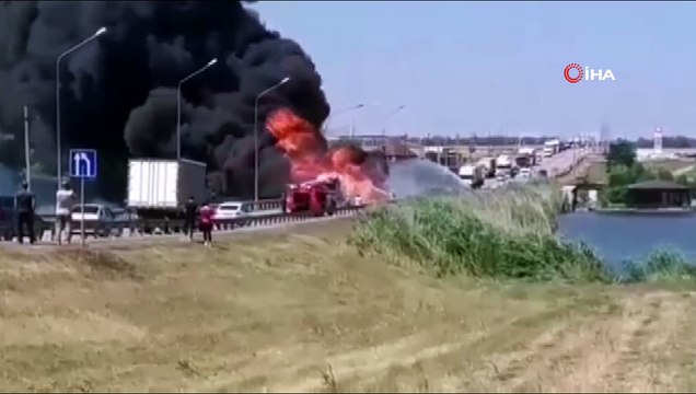- Rusya’da seyir halindeki kamyon alev topuna döndü