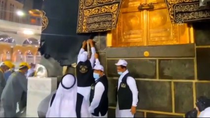 Kabe'nin örtüsü 'Kisve-i Şerif' değiştirildi - MEKKE