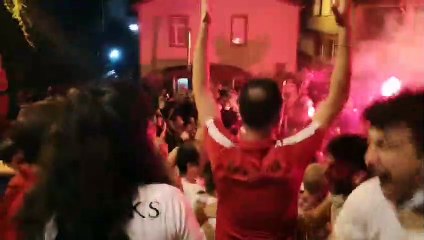 36 yıllık hasret bitti! Sokaklara döküldüler!