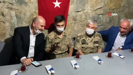 Bakan Soylu, Çorumlu Mehmetçiğin ailesiyle görüştü