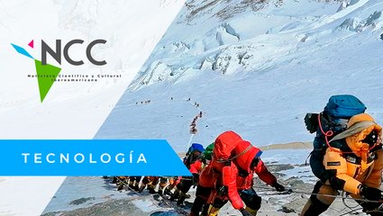 To­pó­gra­fos chi­nos al­can­za­ron la cima del Mon­te Qo­mo­lag­ma, el más alto del mun­do