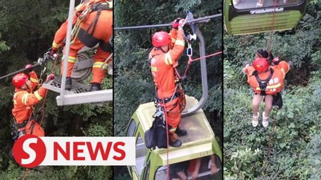 18 tourists rescued from cable car after power failure in SW China