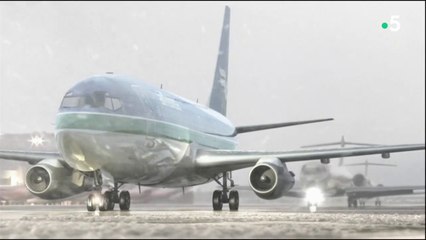 Dangers dans le ciel  -  Le fleuve glacé