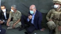 İçişleri Bakanı Süleyman Soylu Şırnak'ta askerlerle bayramlaştı (2)