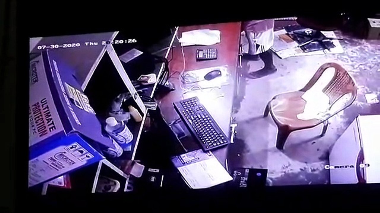 আসানসোলে মদের দোকানে ডাকাতি