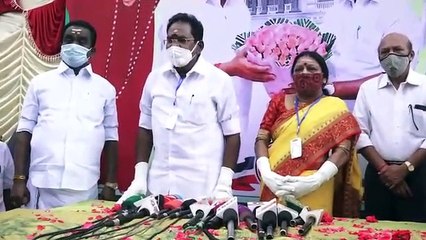 கொரோனாவை வென்ற செல்லூர் ராஜுவுக்கு அதிமுகவினர் உற்சாக வரவேற்பு.. காற்றில் பறந்த சமூக இடைவெளி!