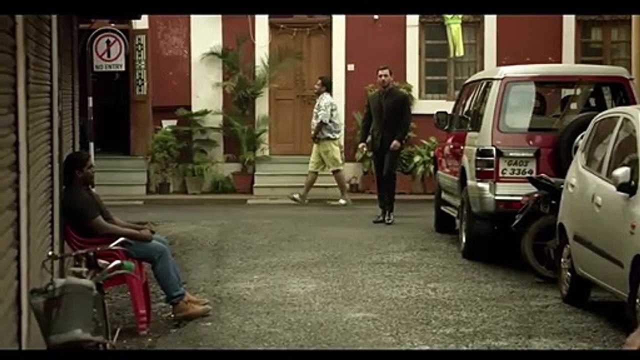 Rocky Handsome||JohnAbraham in Rocky Handsome ।।  action scene in Rocky handsome  || Bollywood action movie