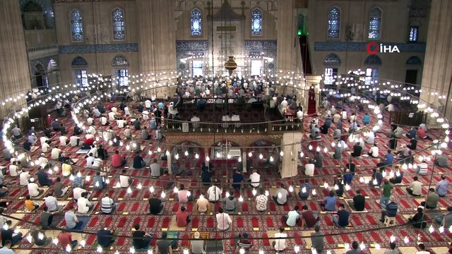 Selimiye Camii bayram sabahı doldu taştı