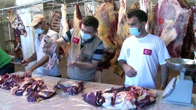 - Azerbaycan’da kesilen kurbanlar ihtiyaç sahiplerine dağıtıldı
