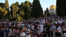 On binlerce Müslüman Kurban Bayramı namazını Mescid-i Aksa'da kıldı - KUDÜS