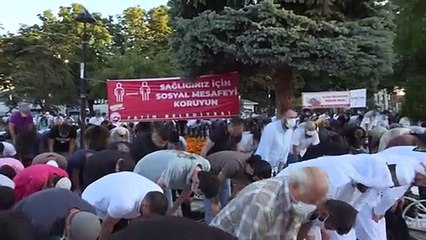 Santa Sofia tem sua primeira oração do Aid al-Adha