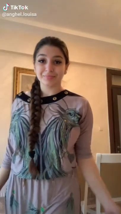Cute girl dance