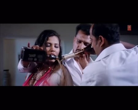 Mukhiya Ji Kuch Chhahin Ta Boli (Full Bhojpuri Hot Item Video Song) Feat.Seema Singh