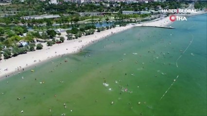 İstanbul'da yüzecek yer kalmadı! Akın ettiler