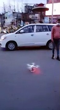 ड्रोन कैमरे के माध्यम से नज़र रखते हुए पुलिस प्रशासन पूरी तरह से अलर्ट