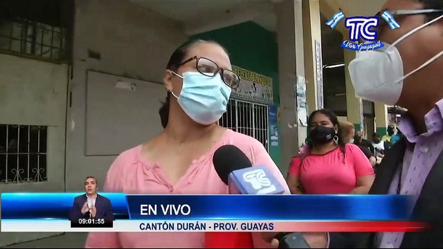 Usuarios hacen fila desde temprano para hacer reclamo en oficinas de CNEL en Durán