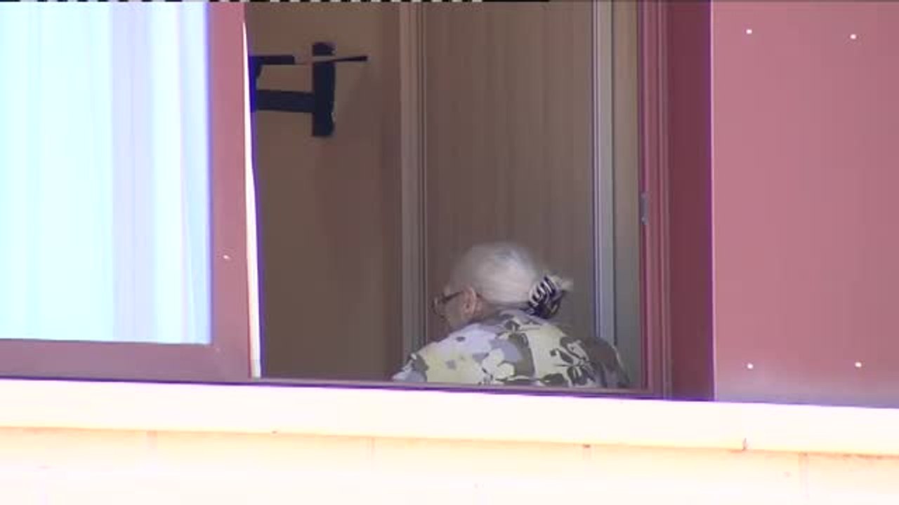 Cuatro ancianos muertos y más de 100 positivos en dos residencias de Aragón