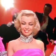 Thalía se transforma en Marilyn Monroe y sus seguidores de Instagram