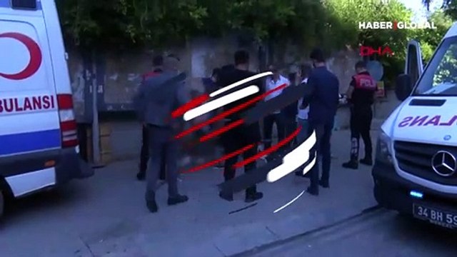 İstanbul'un göbeğinde değnekçi dehşeti! Makbuz istedi, hastanelik oldu