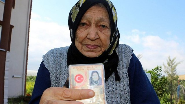 100 yaşındaki Rukkiye Nine, uzun yaşamın sırrını anlattı