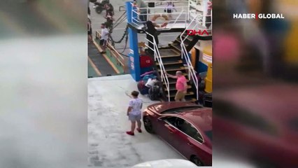 Sıra kavgası saniye saniye kamerada