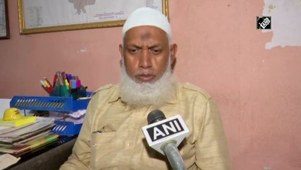 हैदराबाद के 51-वर्षीय व्यक्ति 33 बार विफल होने के बाद पास की 10वीं की परीक्षा