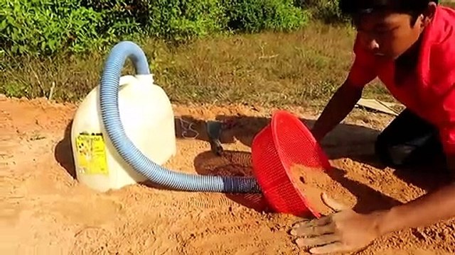 Easy Snake Trap - Build Deep Hole Underground Using Long Pipe & Big Plastic Bottle