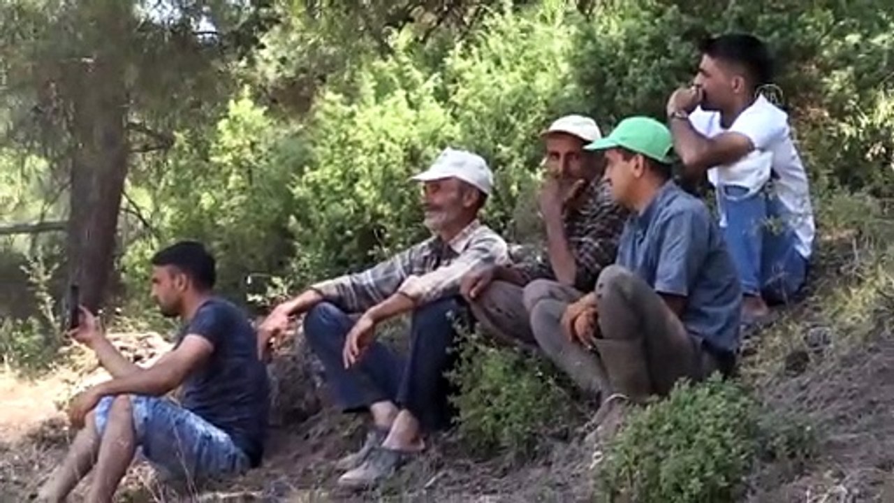 Manisa'daki orman yangınında soğutma çalışmaları sürüyor