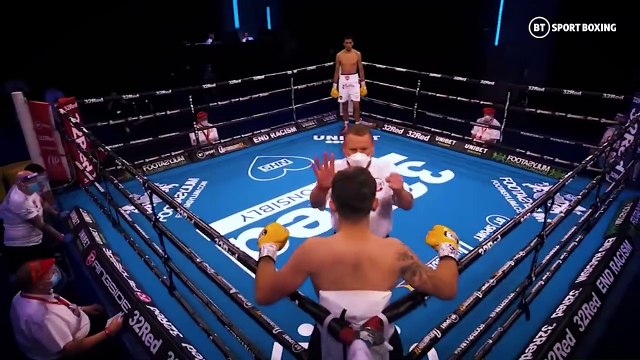 Le son des coups de poings sans les fans