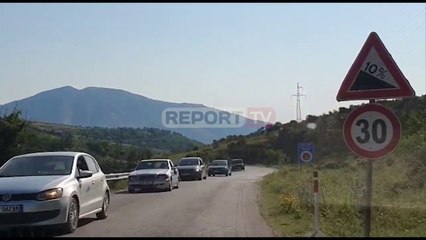 Download Video: Report TV -Fluks automjetesh në Sarandë, por jo trafik të rënduar