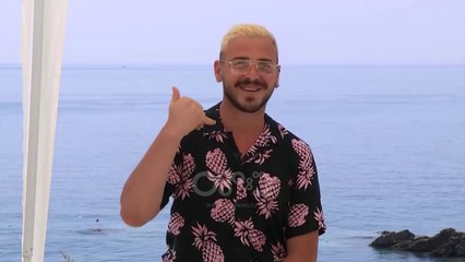 Kamera e fshehtë/ Do mbyllet emisioni, gazetari shpërthen në të qara – Ora Verore