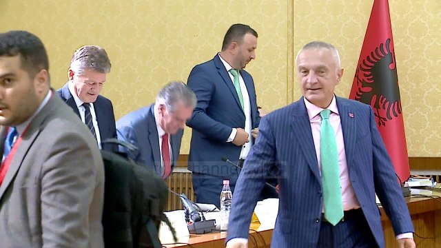 Përfundon hetimi i Metës/ Komisioni merr si provë edhe raportin e Venecias