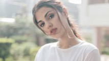 Different 'shades' of Rhea Chakraborty in two videos