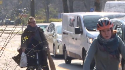 Top News - Franca miraton rritjen e pagave për punëtorët shëndetësorë