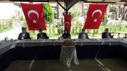 Uşak protokolü bayramlaştı